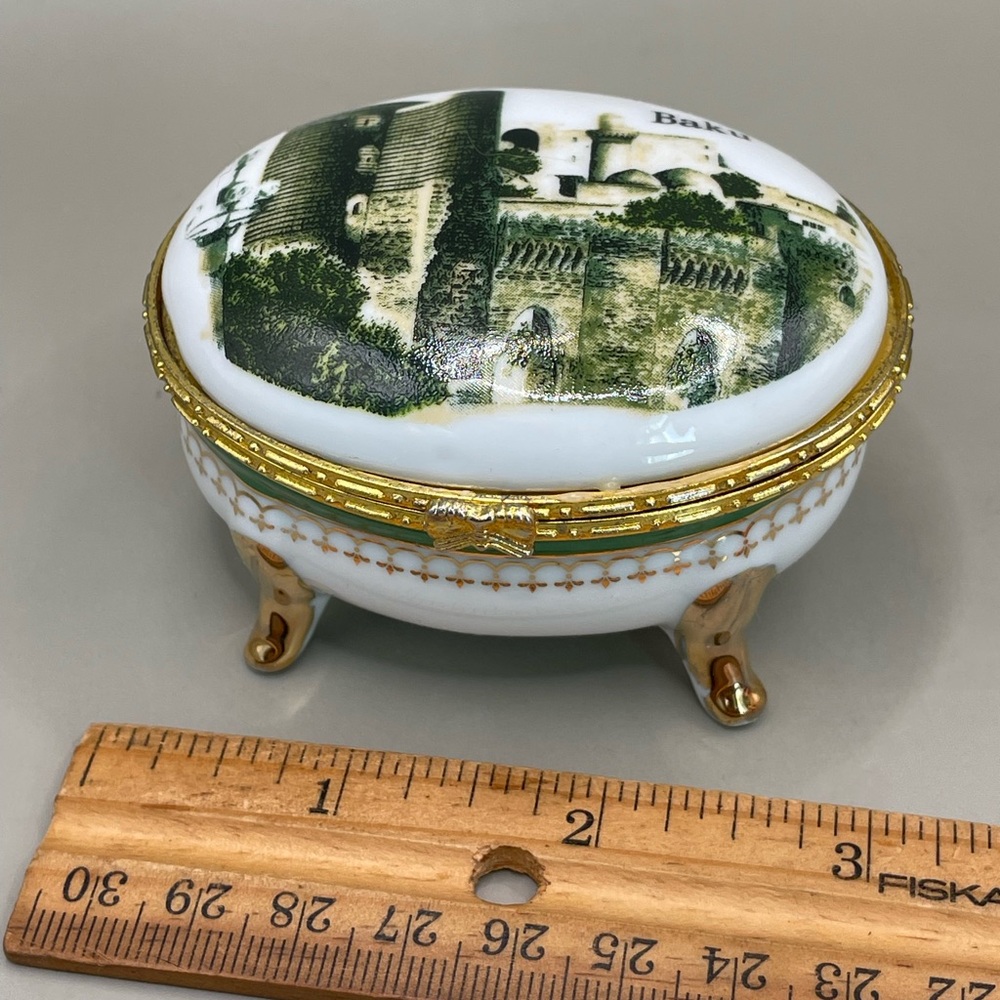 Vintage Baku Azerbaijan Oval Jewelry Trinket Footed Hinged Porcelain Box - Picture 5 of 7